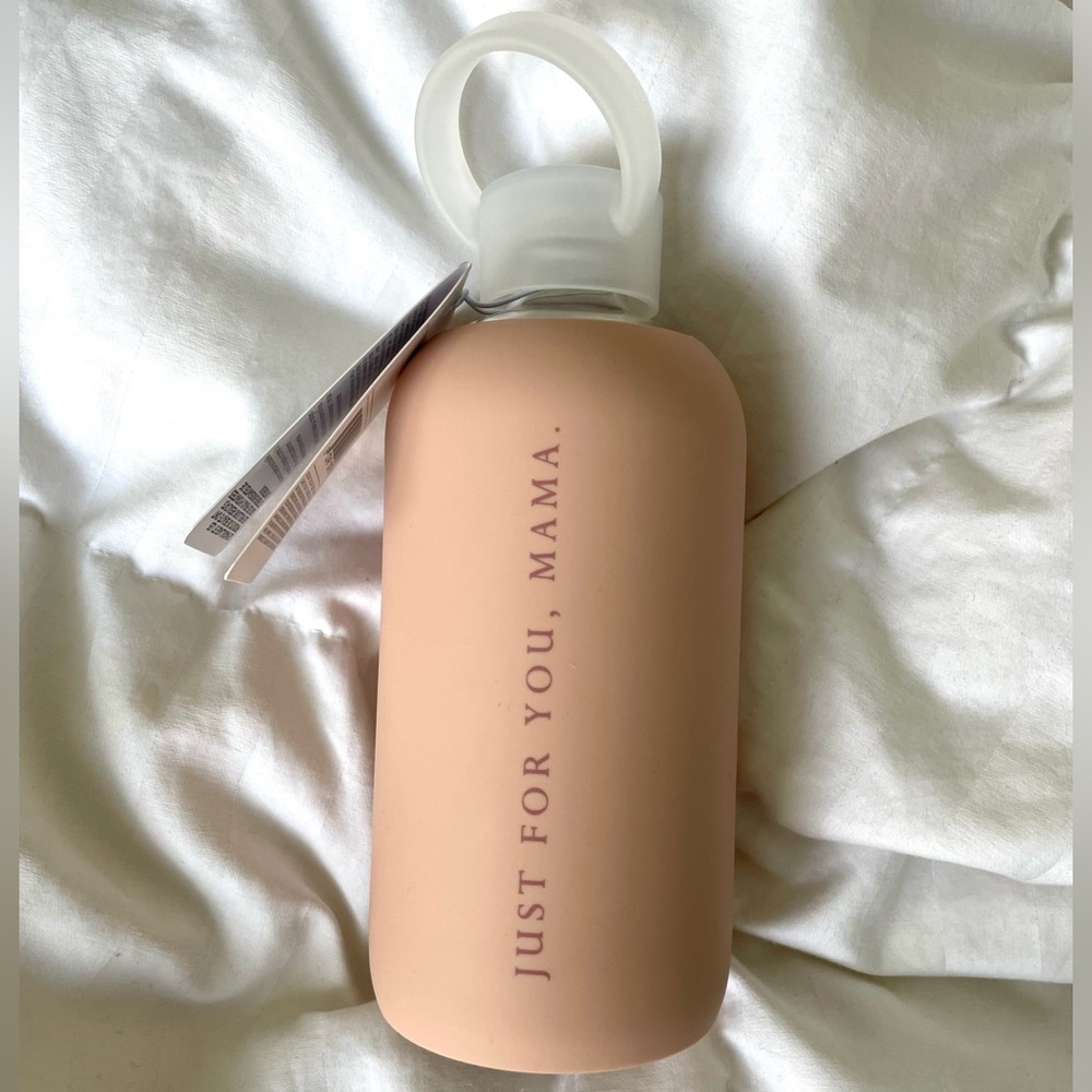 BNWT Teddy Bkr glass water bottle custom message.